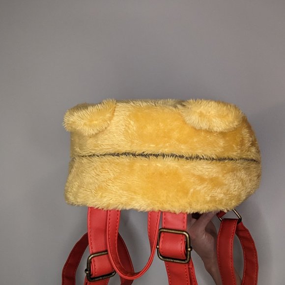 Loungefly fluffy Winnie the Pooh mini backpack - Picture 4 of 4